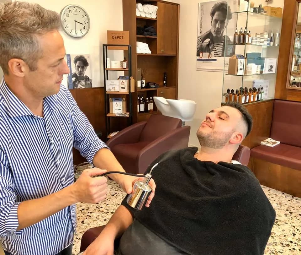 Trattamento barba con vapore